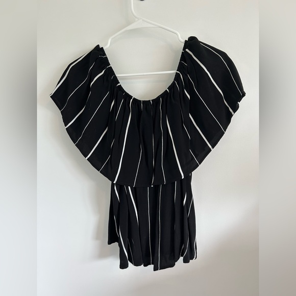 Honey Punch black and white top - Picture 3 of 4